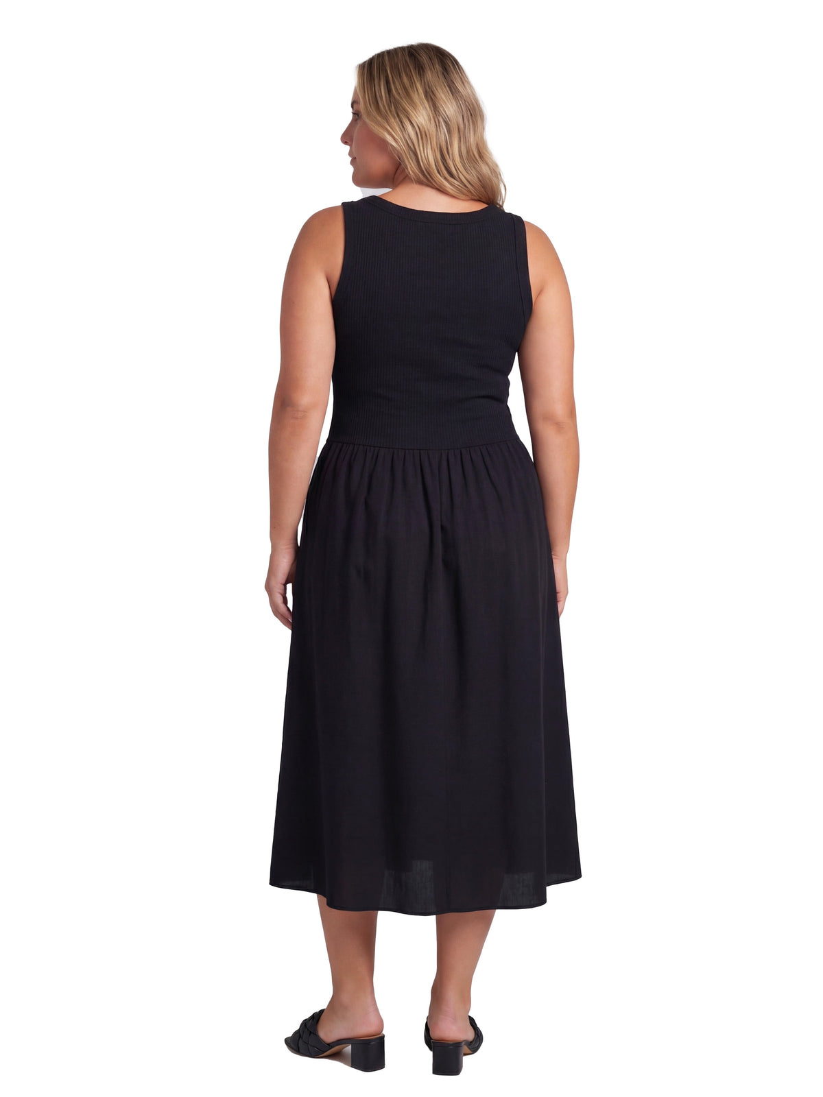 thumbnail image 3 of 24seven Comfort Apparel Essential Curvy Sleeveless Scoop Neck A Line Pocket Maxi Dress, 3 of 5