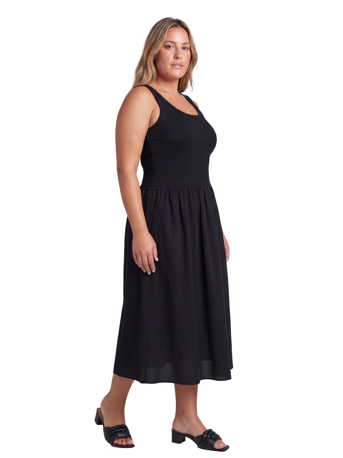thumbnail image 2 of 24seven Comfort Apparel Essential Curvy Sleeveless Scoop Neck A Line Pocket Maxi Dress, 2 of 5