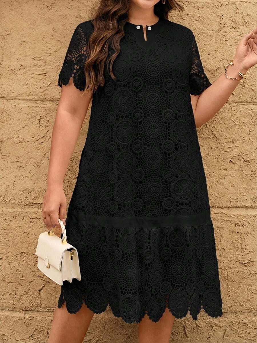 thumbnail image 4 of Plus Size Black Lace Dress with Tiered Ruffle Hem and Scalloped Edges, 4 of 7